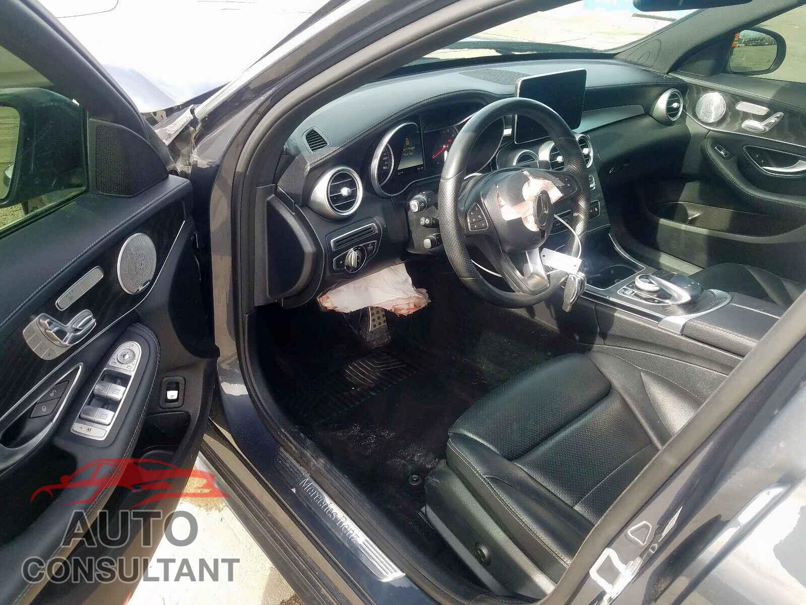 MERCEDES-BENZ C CLASS 2016 - 55SWF4KB7GU118345