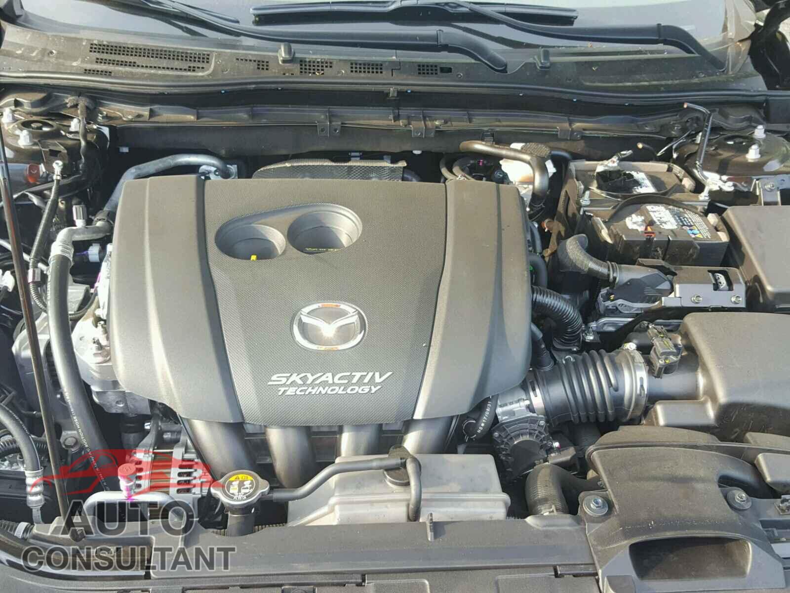 MAZDA 3 2018 - 3MZBN1M36JM216371