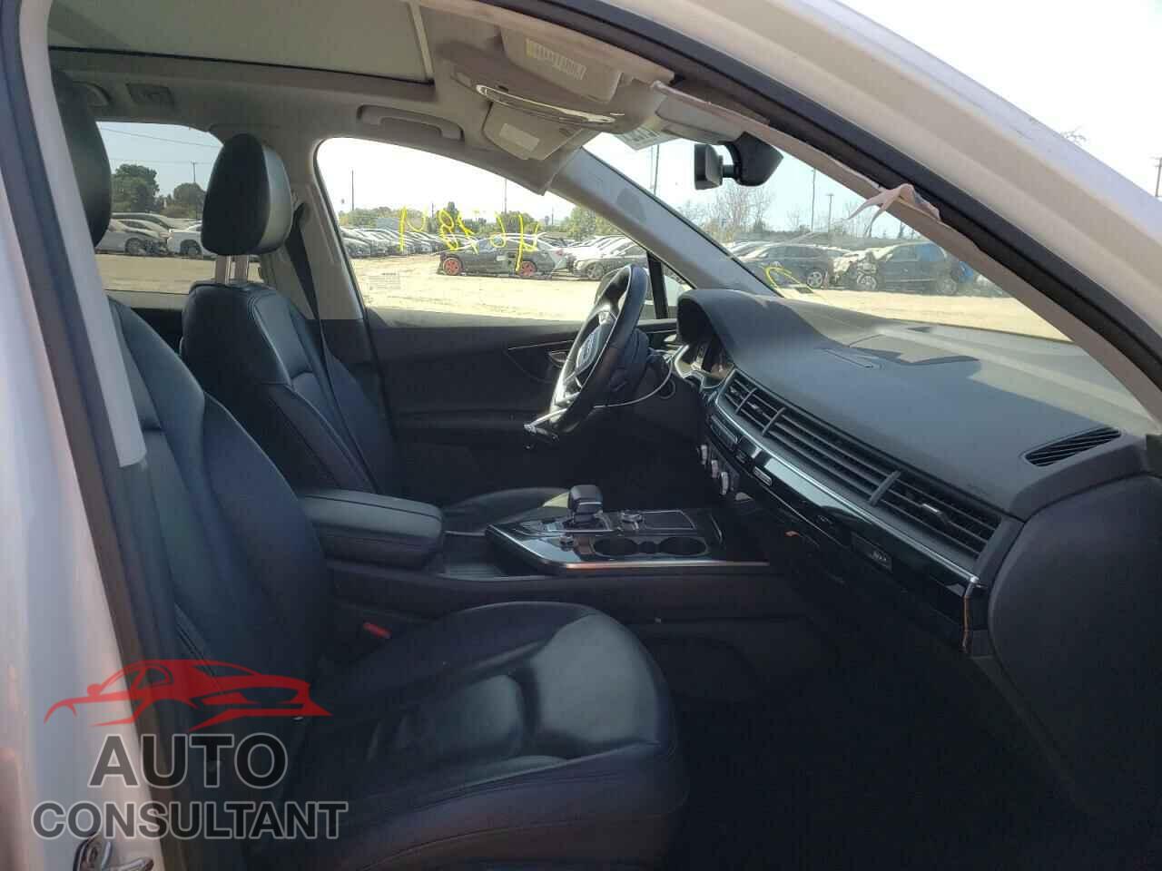 AUDI Q7 2019 - WA1LAAF72KD044107