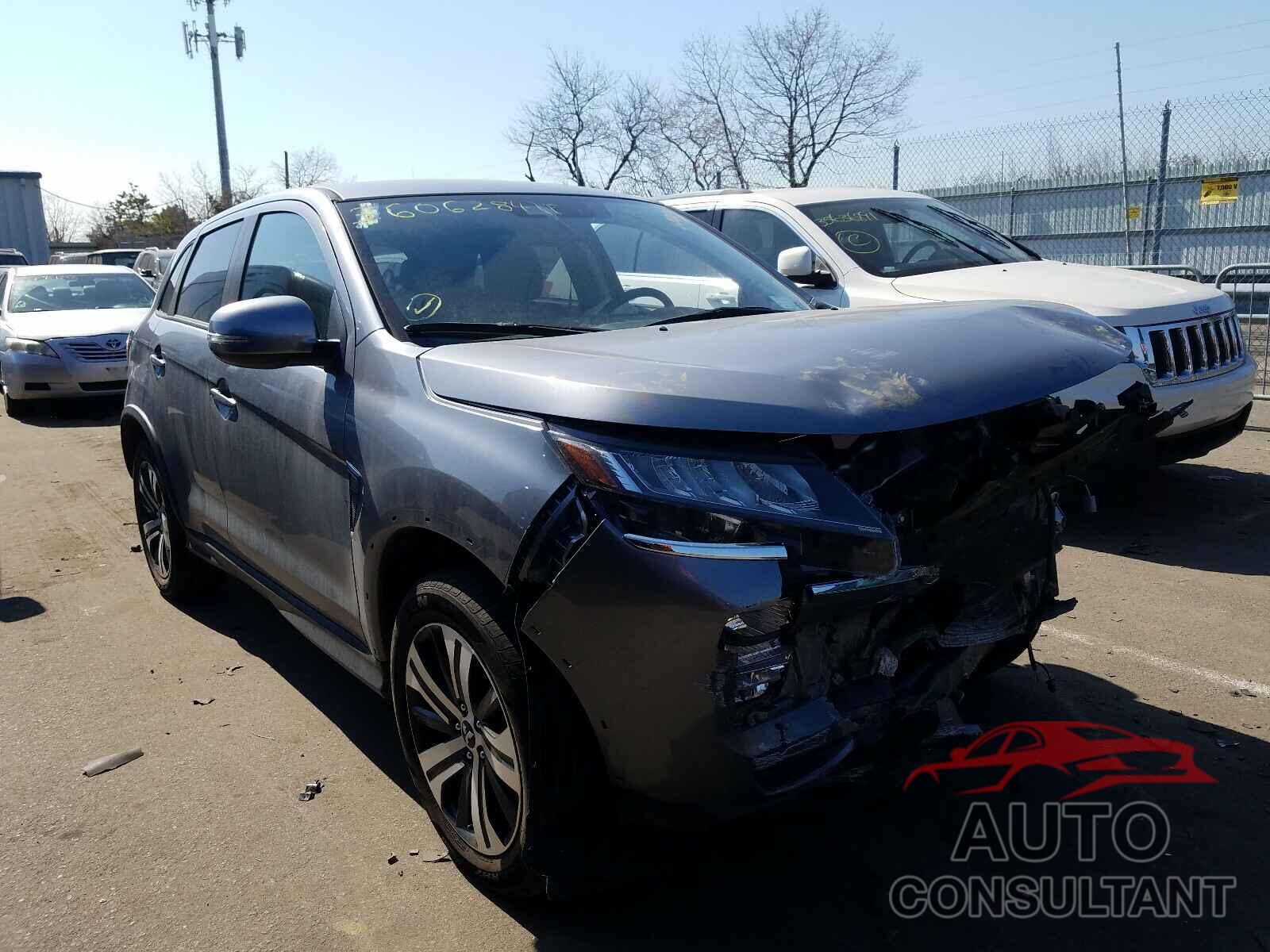 MITSUBISHI OUTLANDER 2020 - JA4AR3AU4LU008395