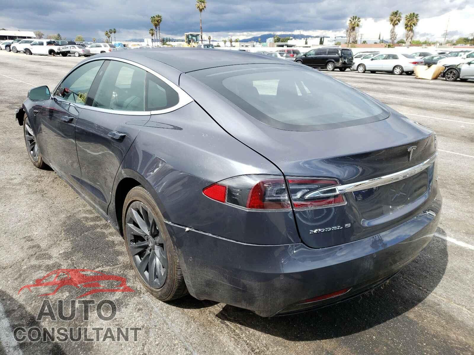 TESLA MODEL S 2019 - 5YJSA1E25KF300580