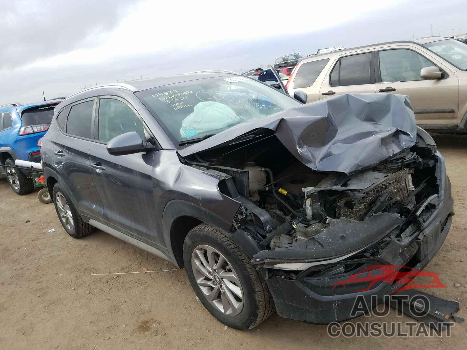 HYUNDAI TUCSON 2018 - KM8J3CA48JU636251