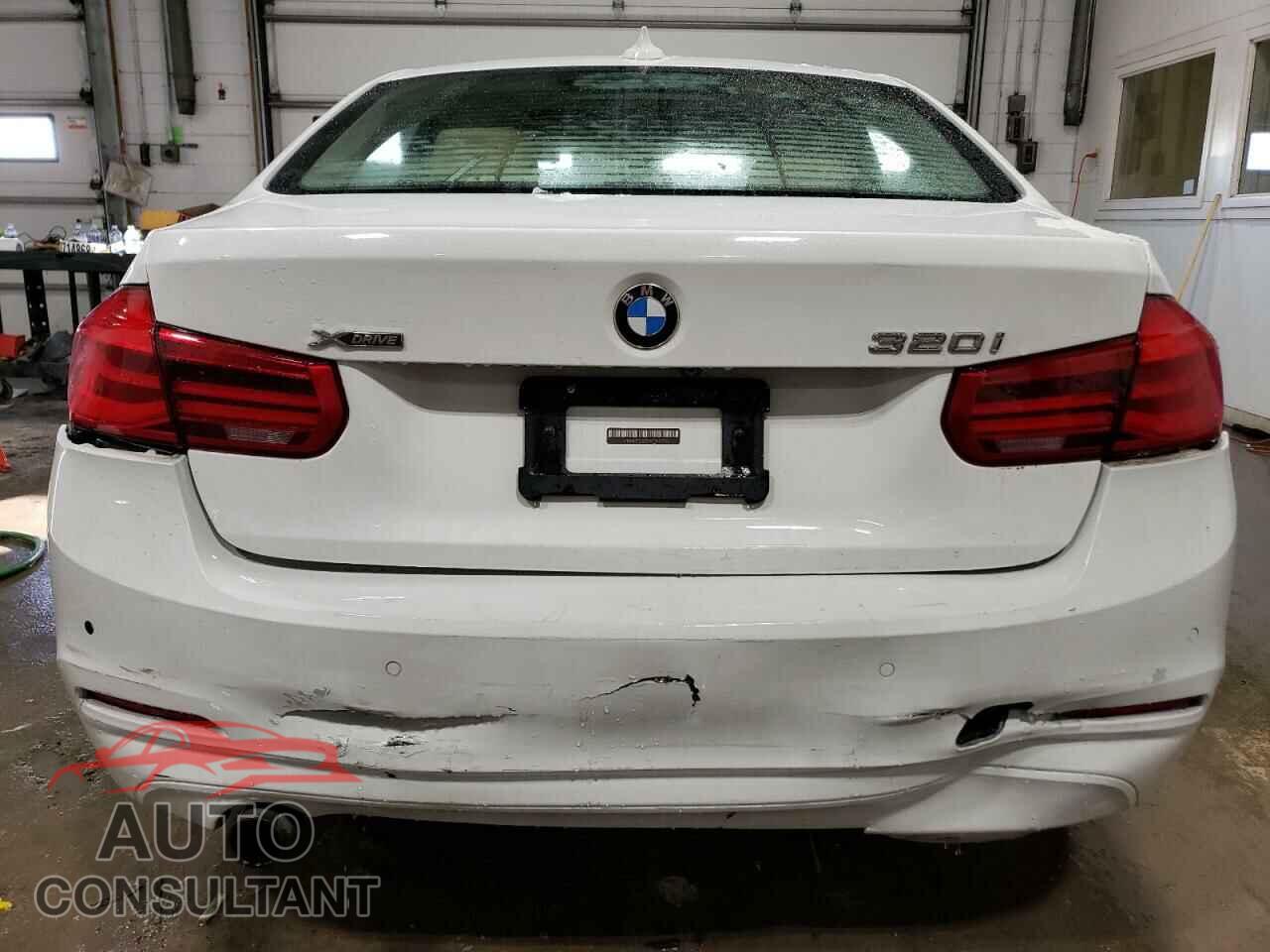 BMW 3 SERIES 2016 - WBA8E5G53GNT94512