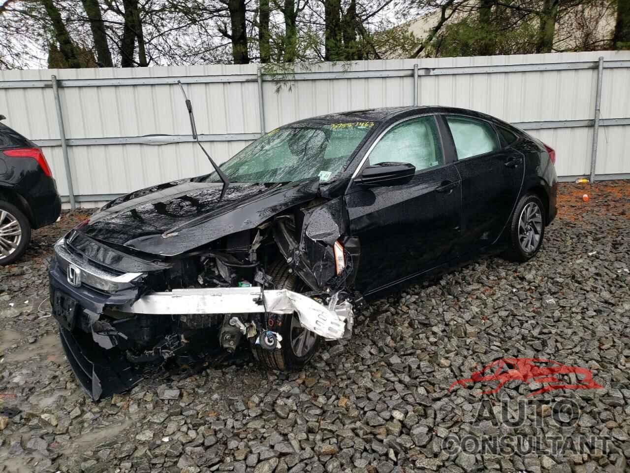 HONDA CIVIC 2018 - 2HGFC2F77JH564812