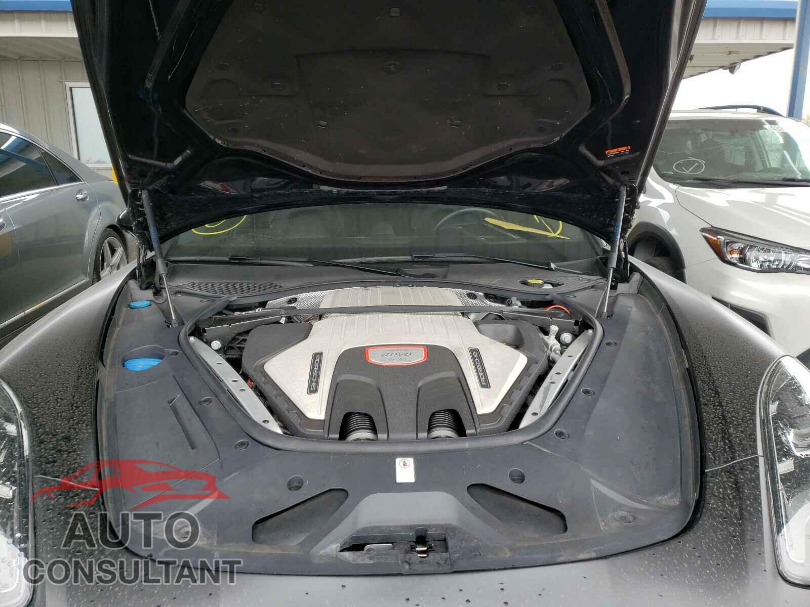 PORSCHE PANAMERA 2017 - WP0AF2A77HL150403