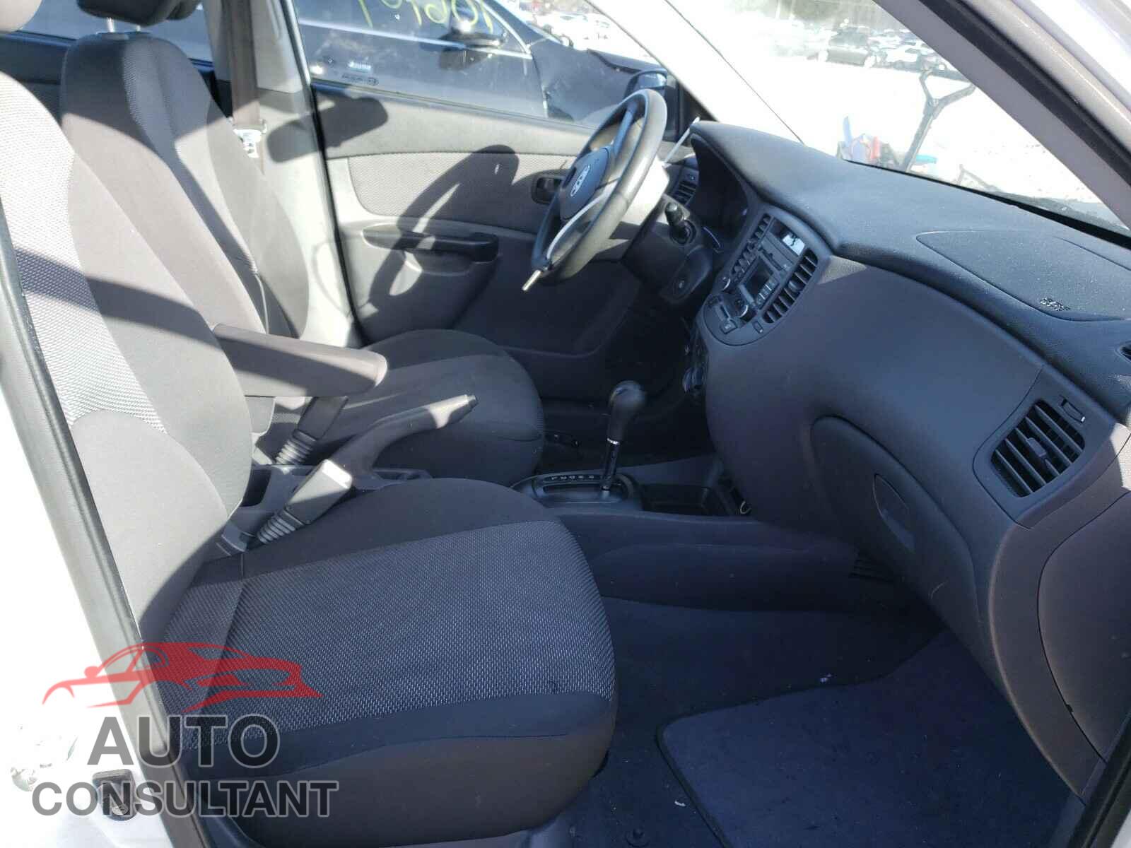 KIA RIO 2019 - KNADH4A32B6721153