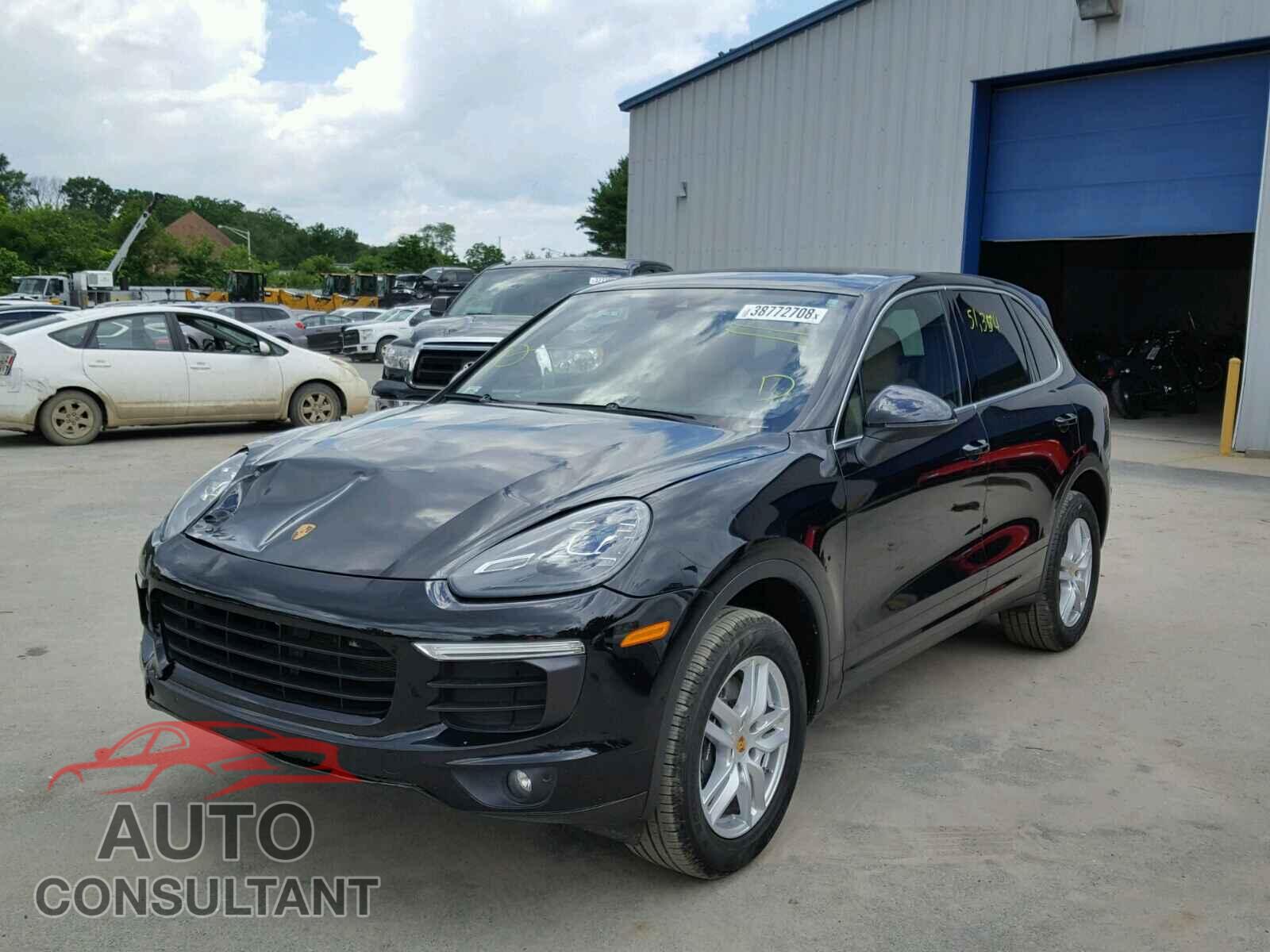 PORSCHE CAYENNE 2016 - WP1AA2A28GKA08065