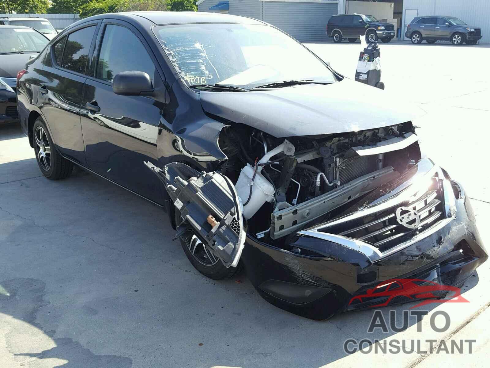 NISSAN VERSA 2015 - 3N1CN7AP6FL830192