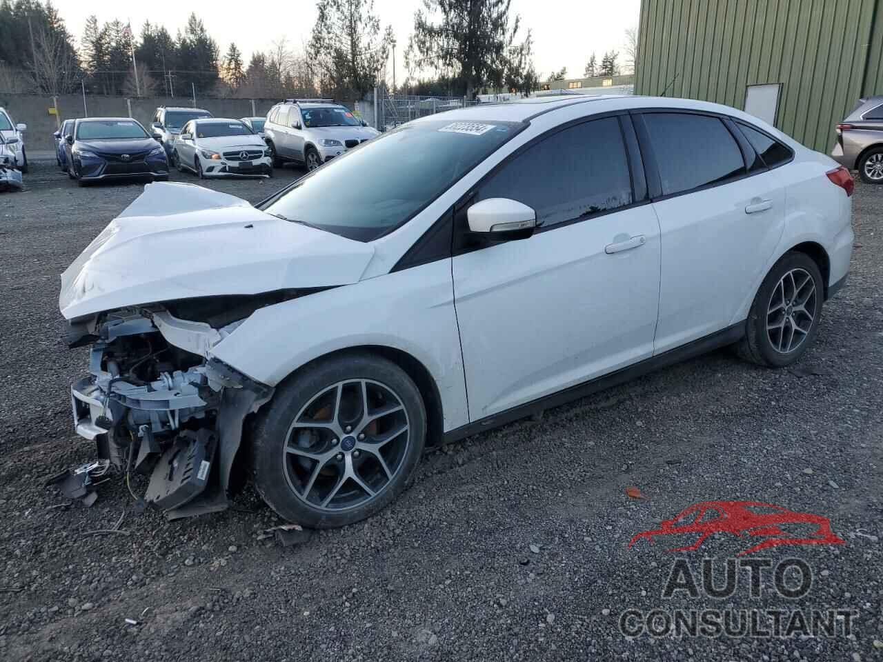 FORD FOCUS 2018 - 1FADP3H24JL294433