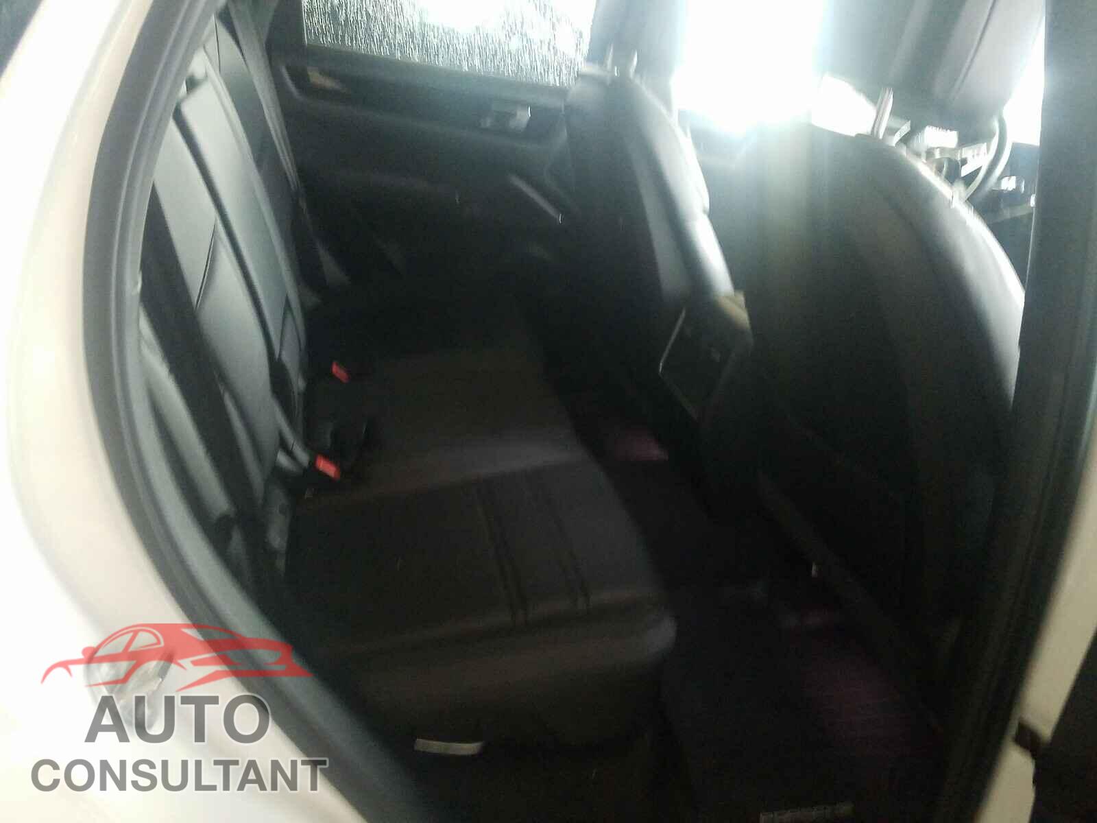 PORSCHE CAYENNE 2019 - WP1AA2AY0KDA15660