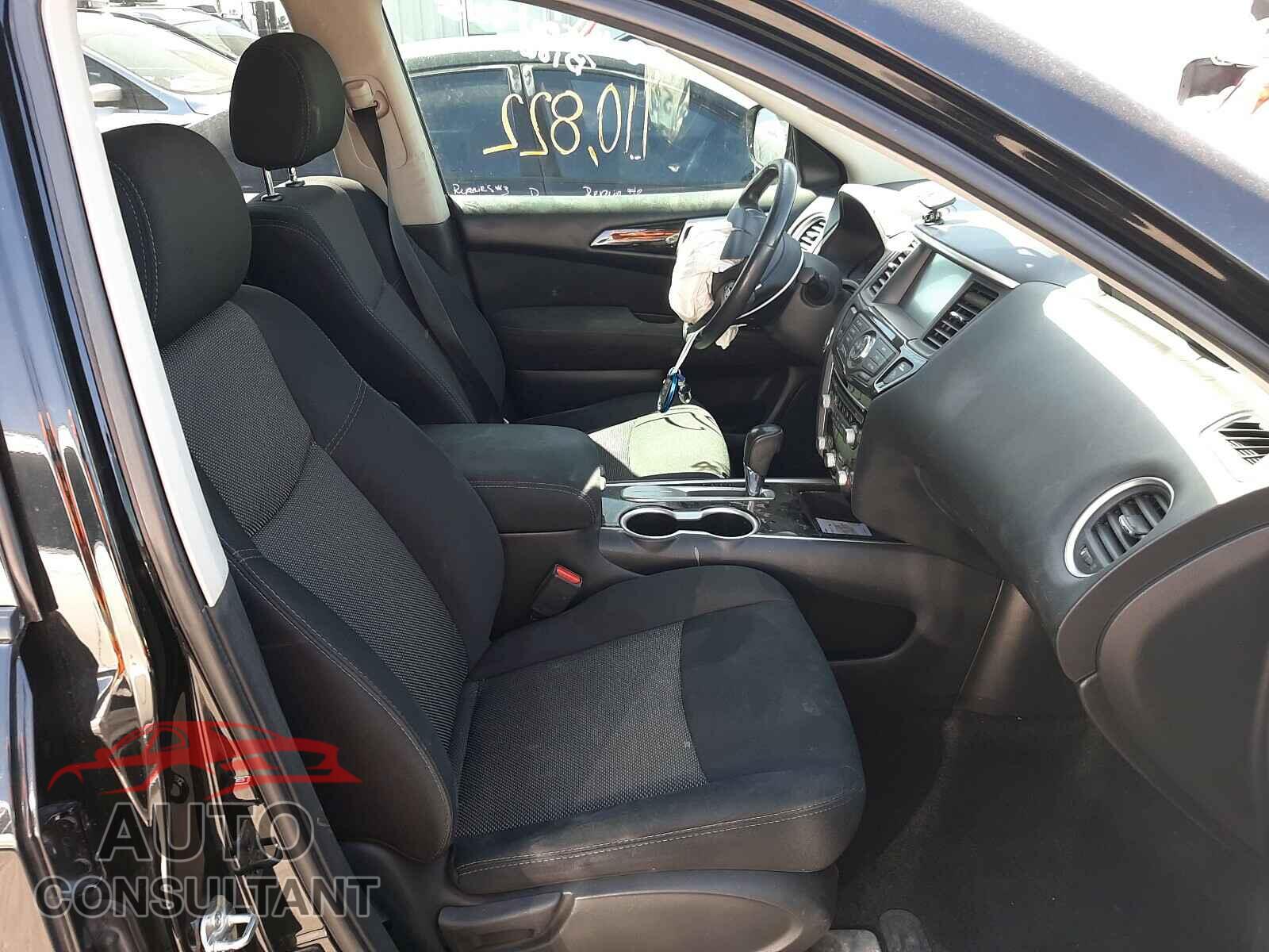 NISSAN PATHFINDER 2017 - 5N1DR2MN6HC689976