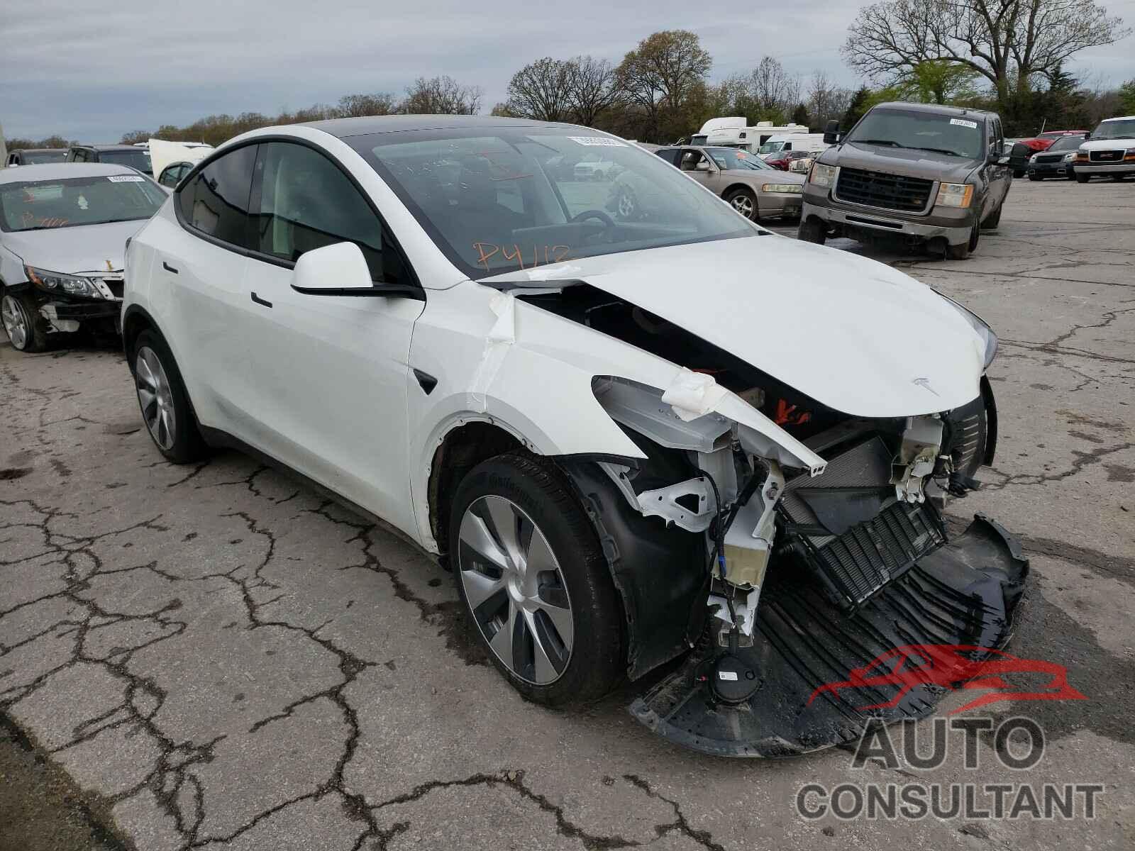 TESLA MODEL Y 2021 - 5YJYGDED2MF103607