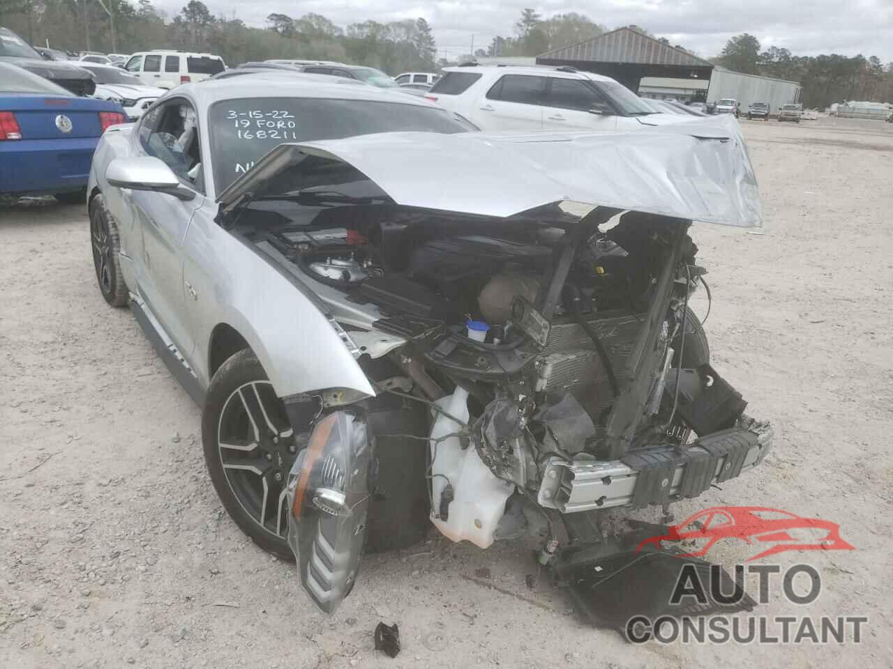 FORD MUSTANG 2019 - 1FA6P8CF6K5168211
