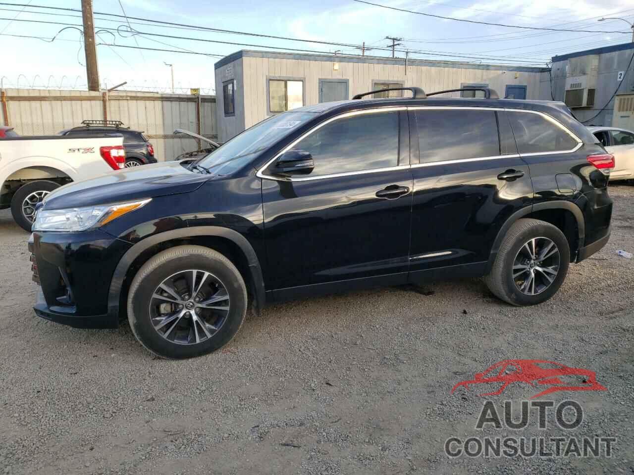 TOYOTA HIGHLANDER 2019 - 5TDBZRFH3KS985605