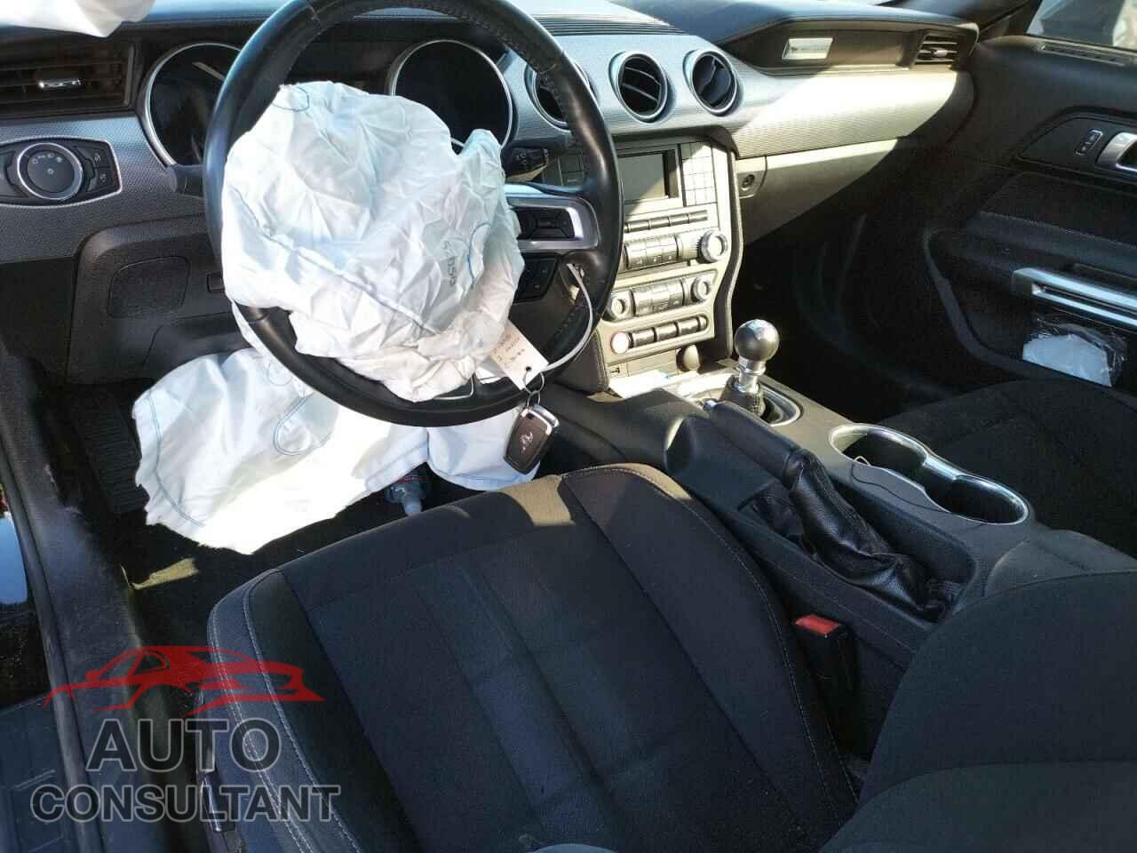 FORD MUSTANG 2018 - 1FA6P8CF0J5105281