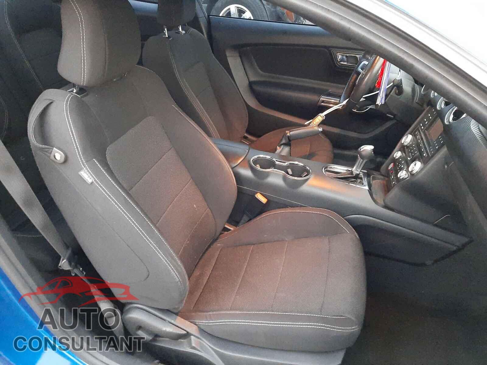 FORD MUSTANG 2017 - 1FA6P8AM3H5244865