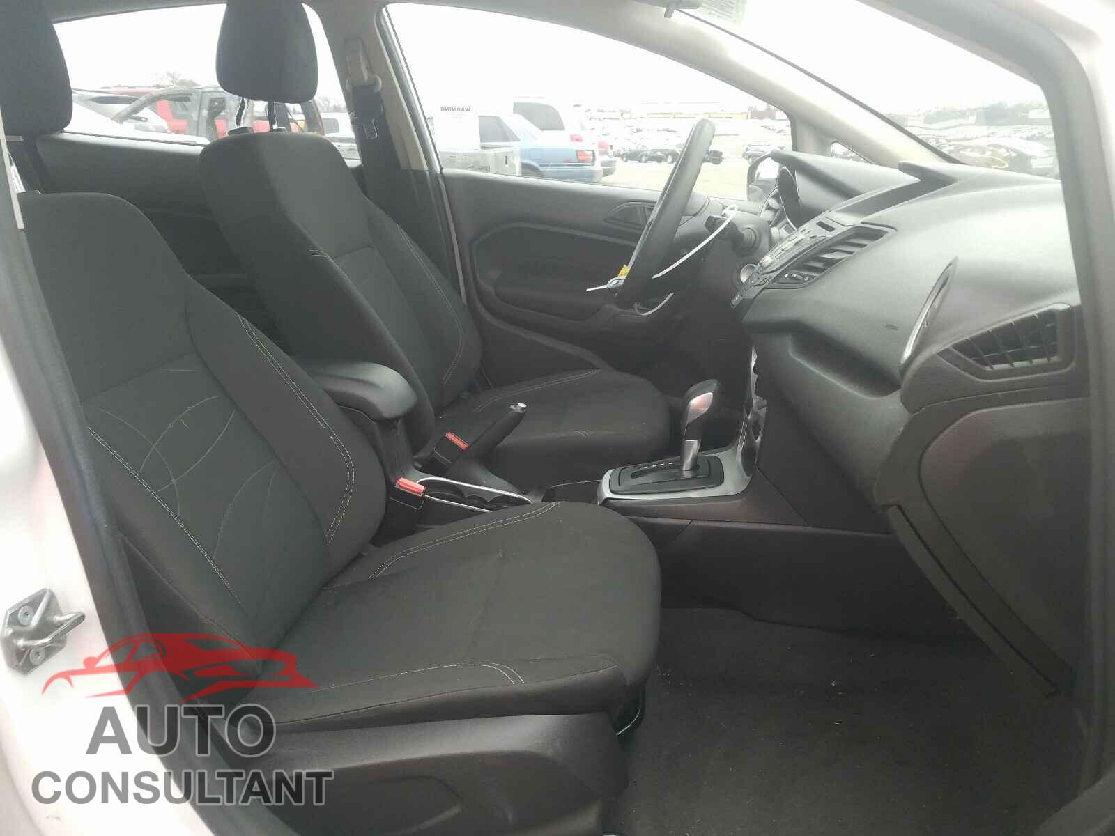 FORD FIESTA 2017 - 3FADP4EJ9HM131934