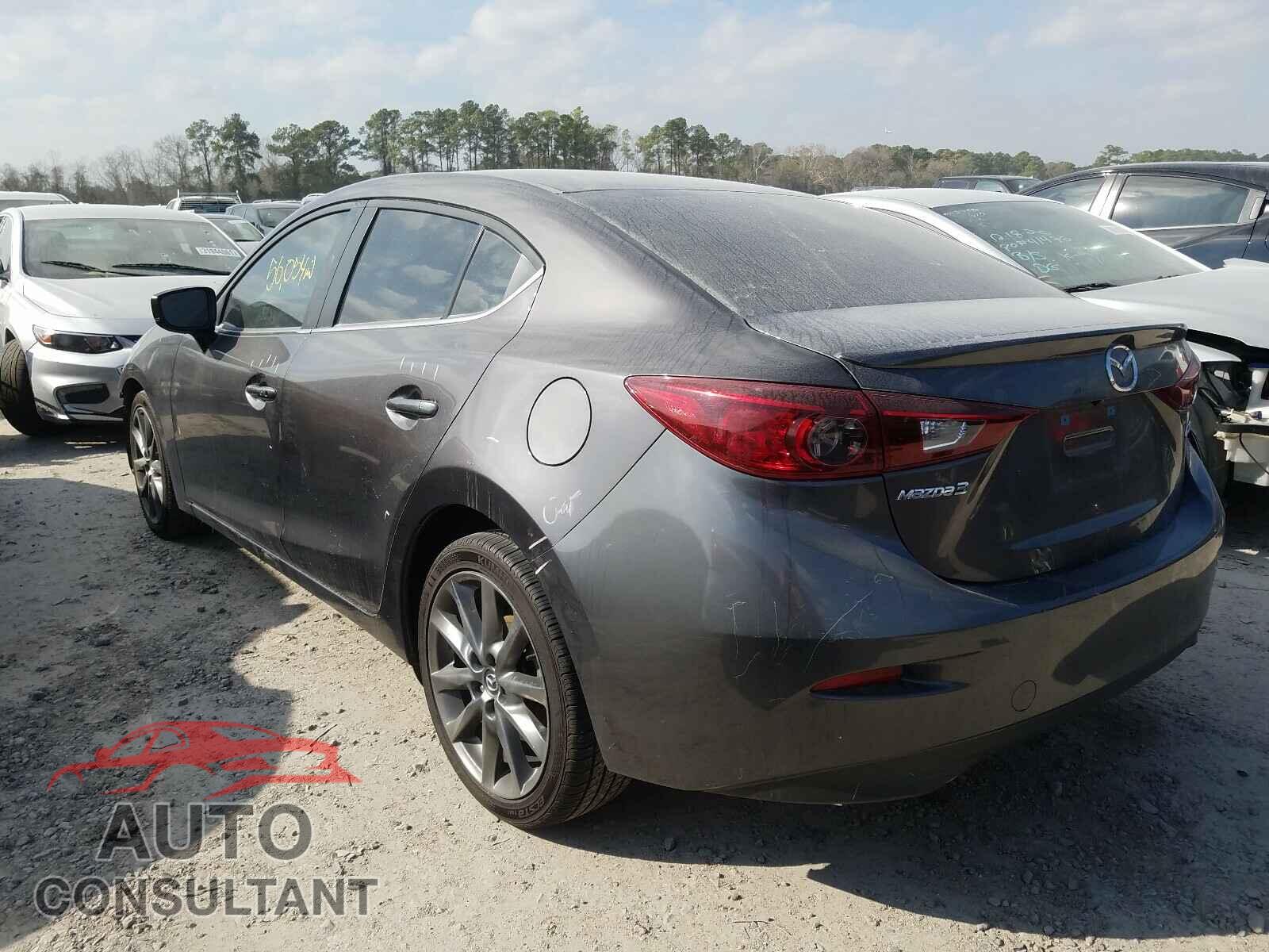 MAZDA 3 2018 - 3MZBN1V35JM192191