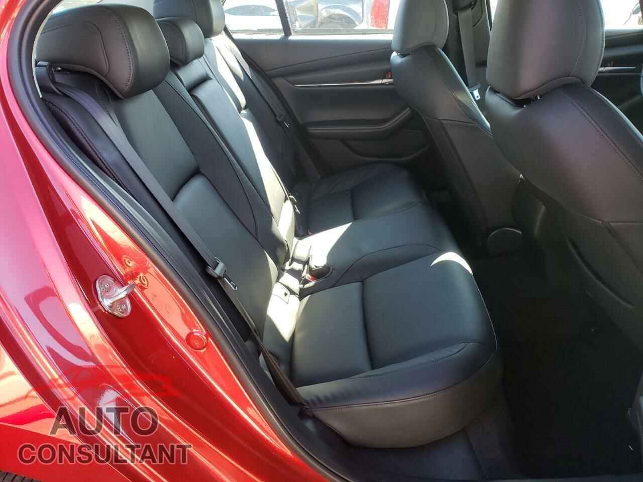 MAZDA 3 2021 - JM1BPABL0M1321604