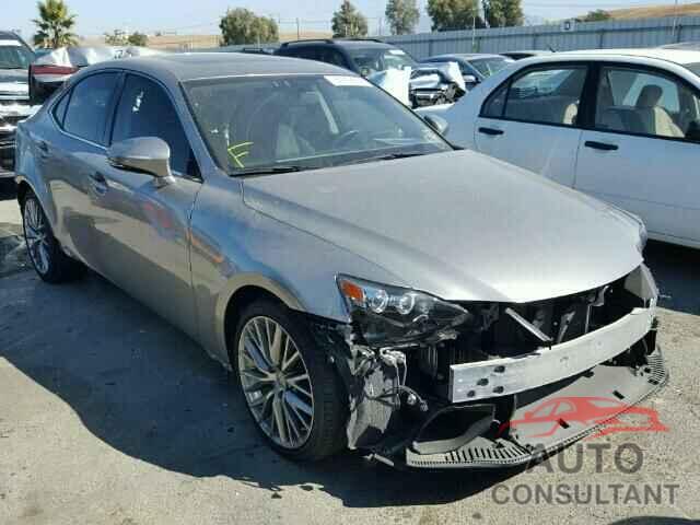 LEXUS IS250 2015 - JTHBF1D20F5057639