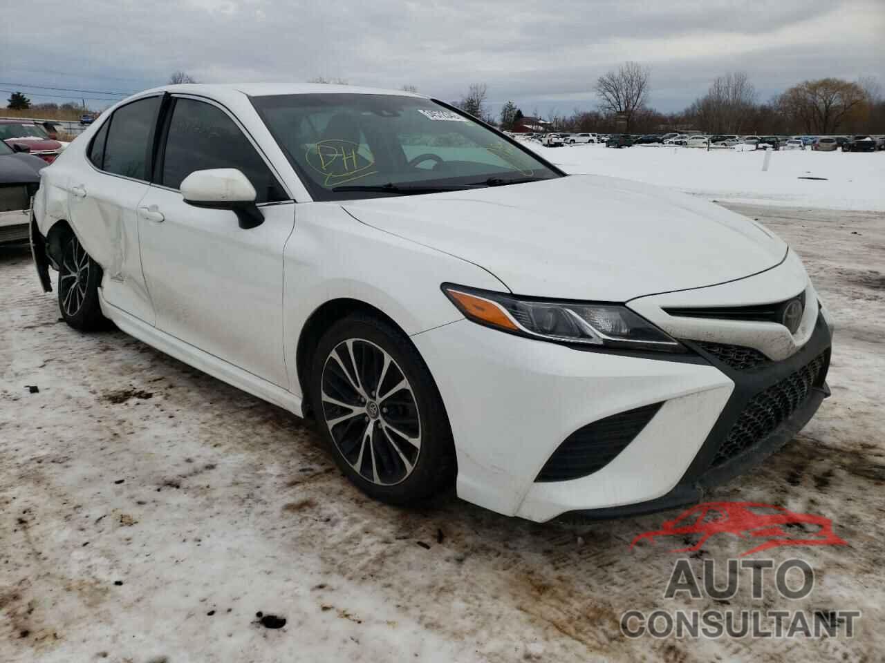 TOYOTA CAMRY 2018 - JTDKBRFUXH3048715