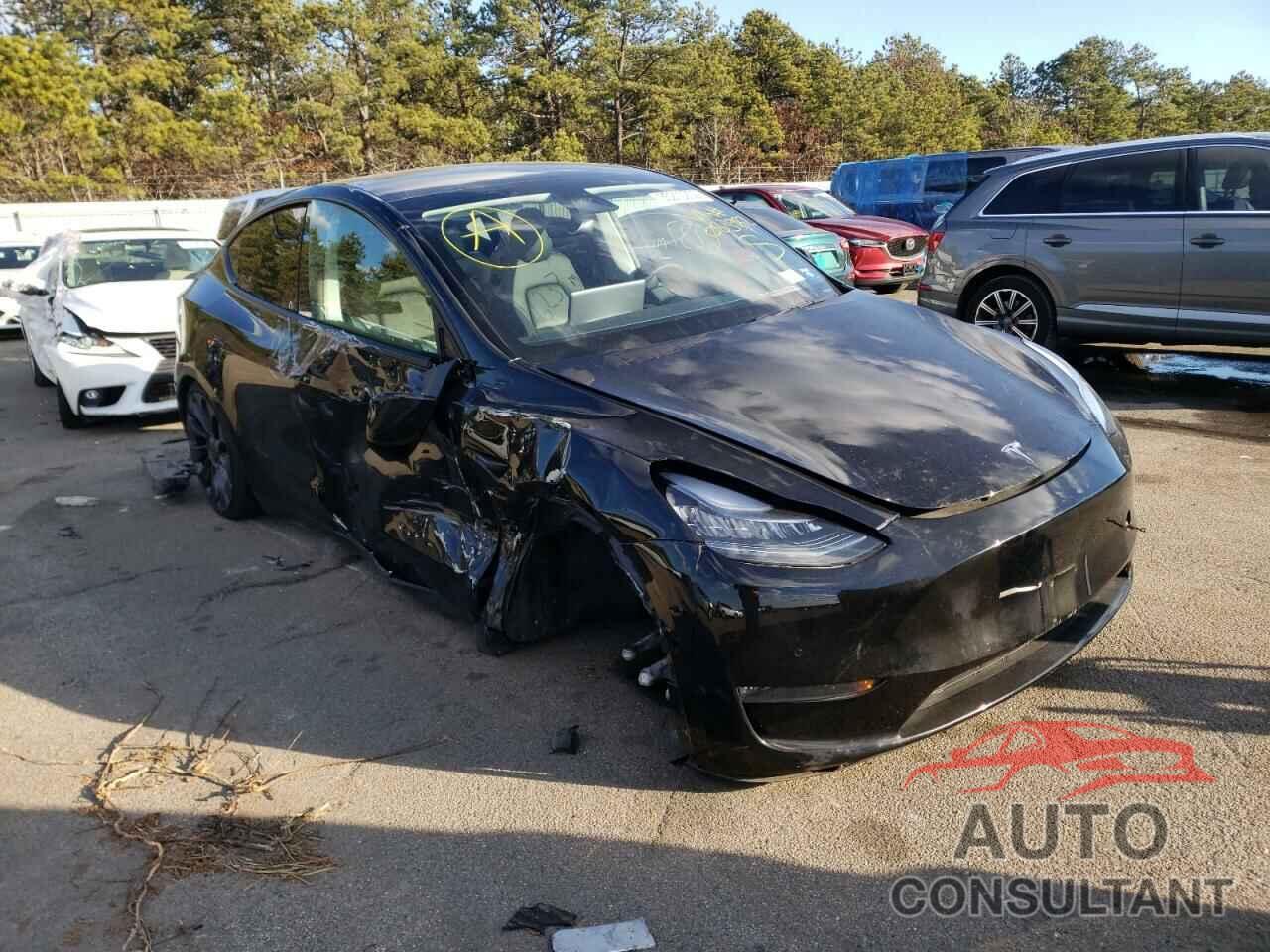 TESLA MODEL Y 2021 - 5YJYGDEF1MF083982