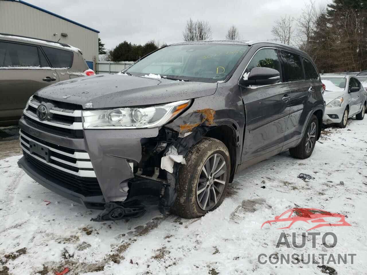 TOYOTA HIGHLANDER 2018 - 5TDJZRFH6JS865520