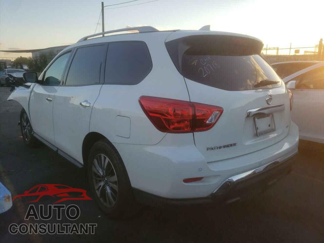NISSAN PATHFINDER 2019 - 5N1DR2MN9KC620187