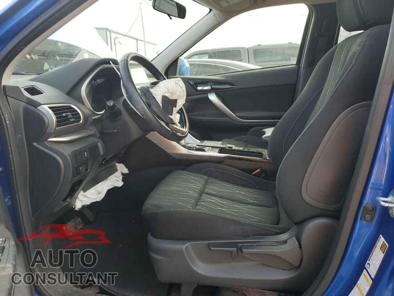 MITSUBISHI ECLIPSE 2018 - JA4AT5AA1JZ050896