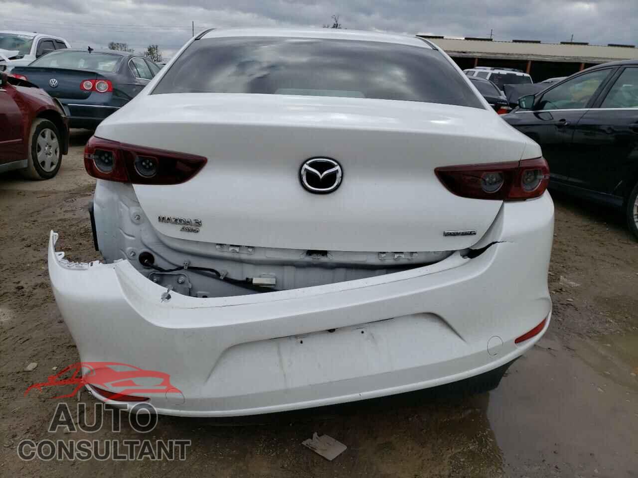 MAZDA 3 2019 - JM1BPBAMXK1115381