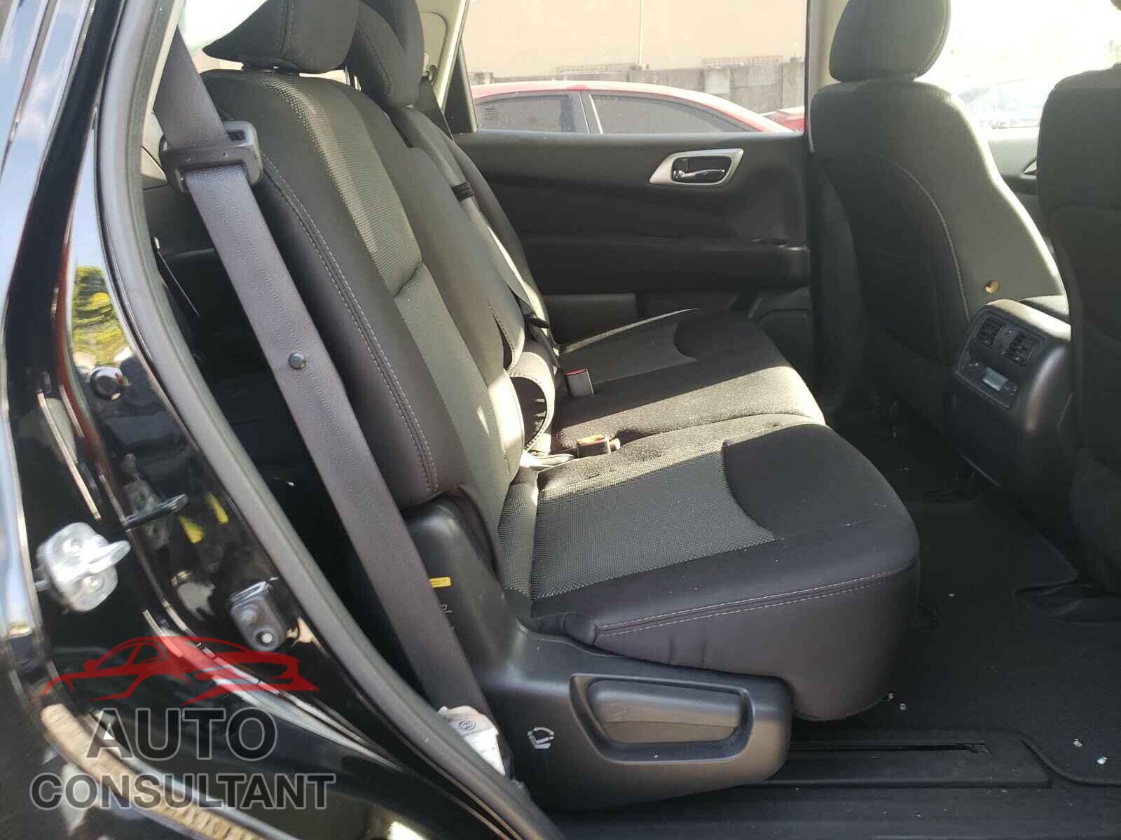 NISSAN PATHFINDER 2017 - 5N1DR2MN3HC672147