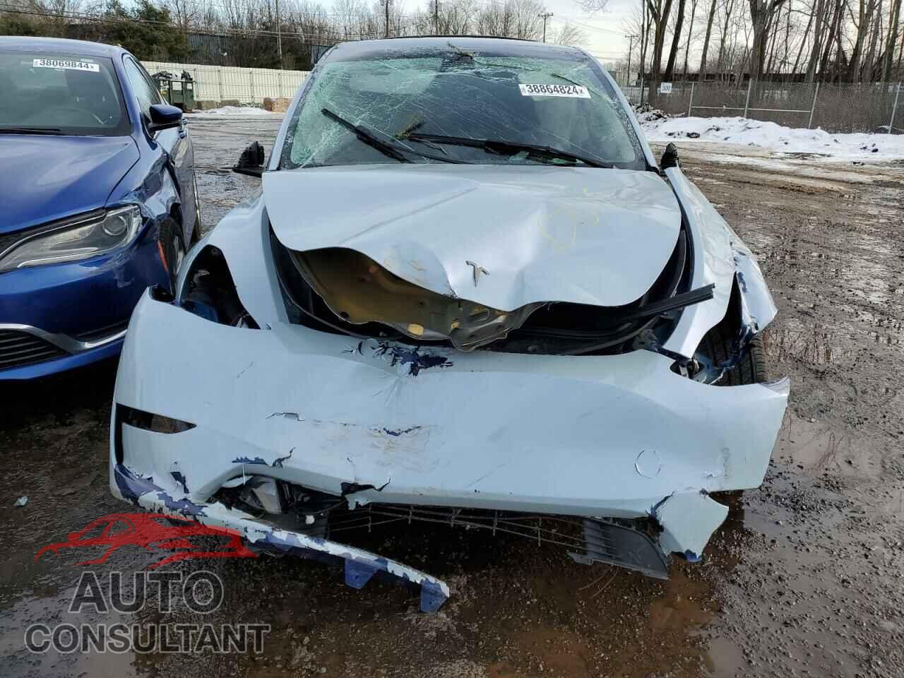 TESLA MODEL Y 2023 - 7SAYGDEE6PF829471