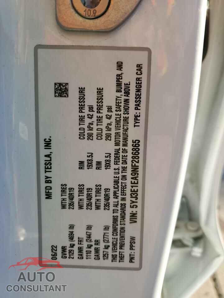 TESLA MODEL 3 2022 - 5YJ3E1EA9NF286865