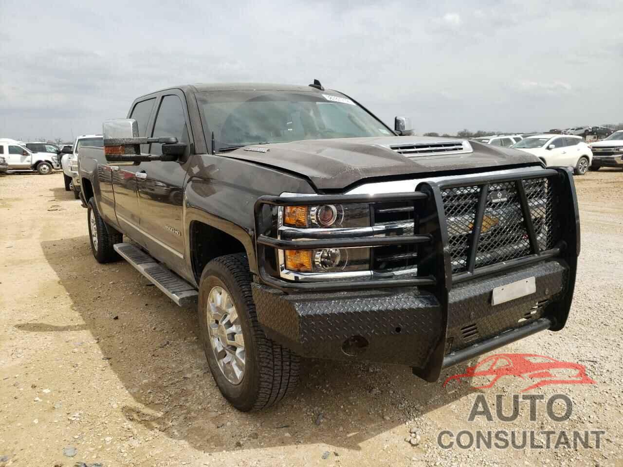 CHEVROLET SILVERADO 2018 - 1GC4K0CYXJF138897