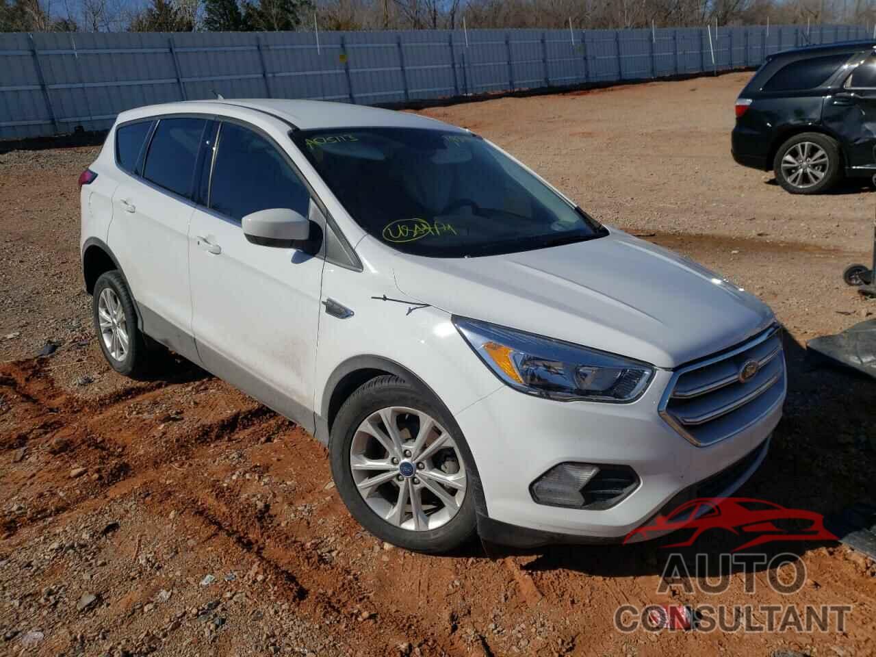FORD ESCAPE 2019 - 1FMCU0GD1KUA05113