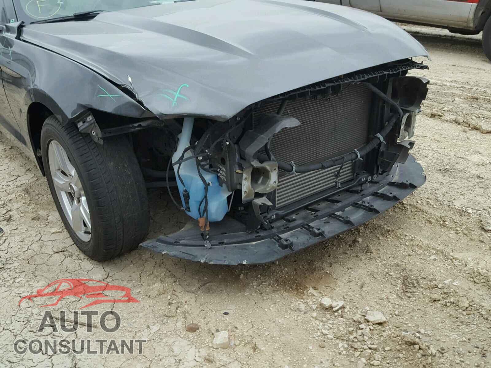 FORD MUSTANG 2015 - 1FA6P8TH8F5329567