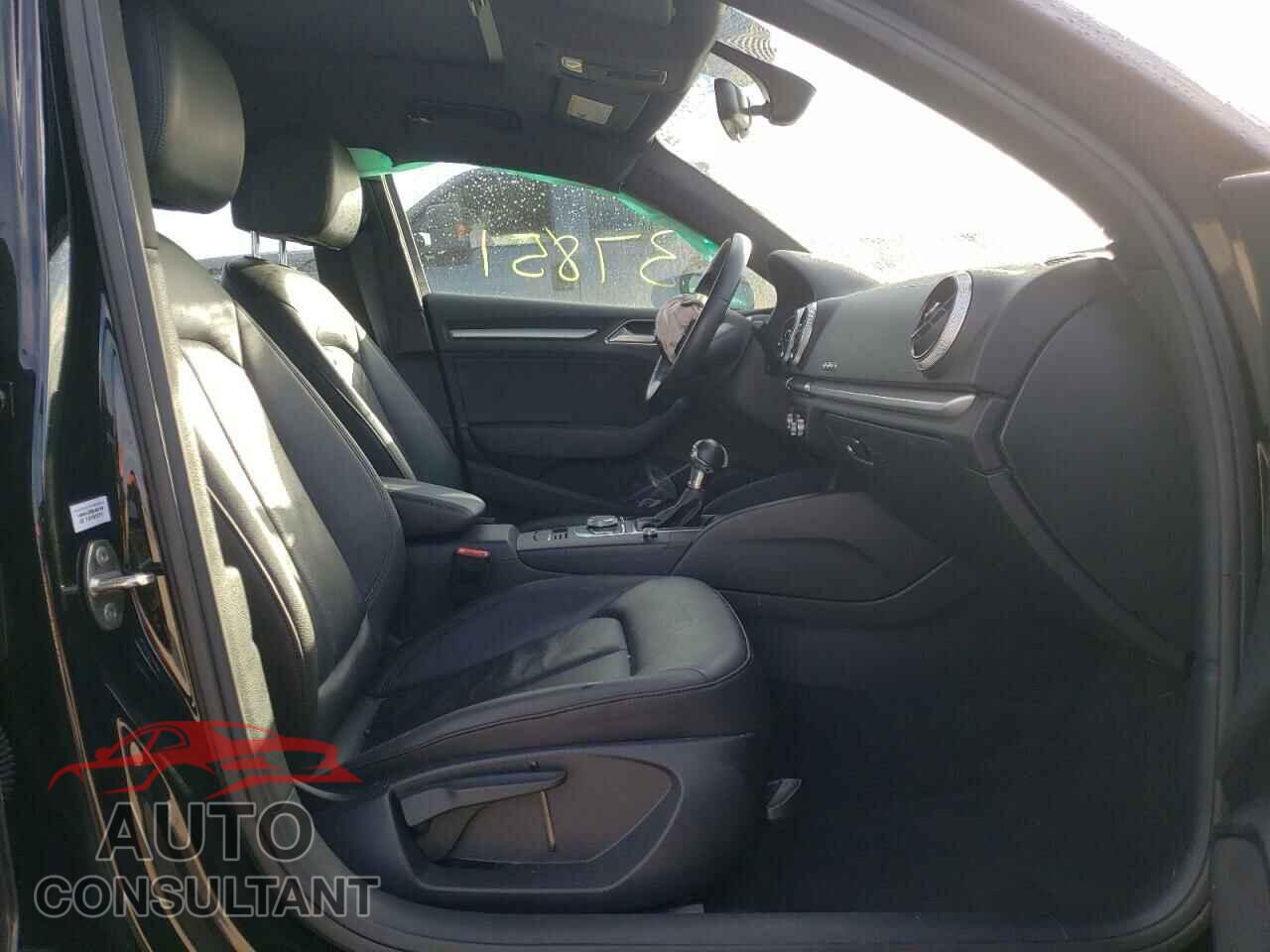 AUDI A3 2017 - WAUB8GFF3H1025077