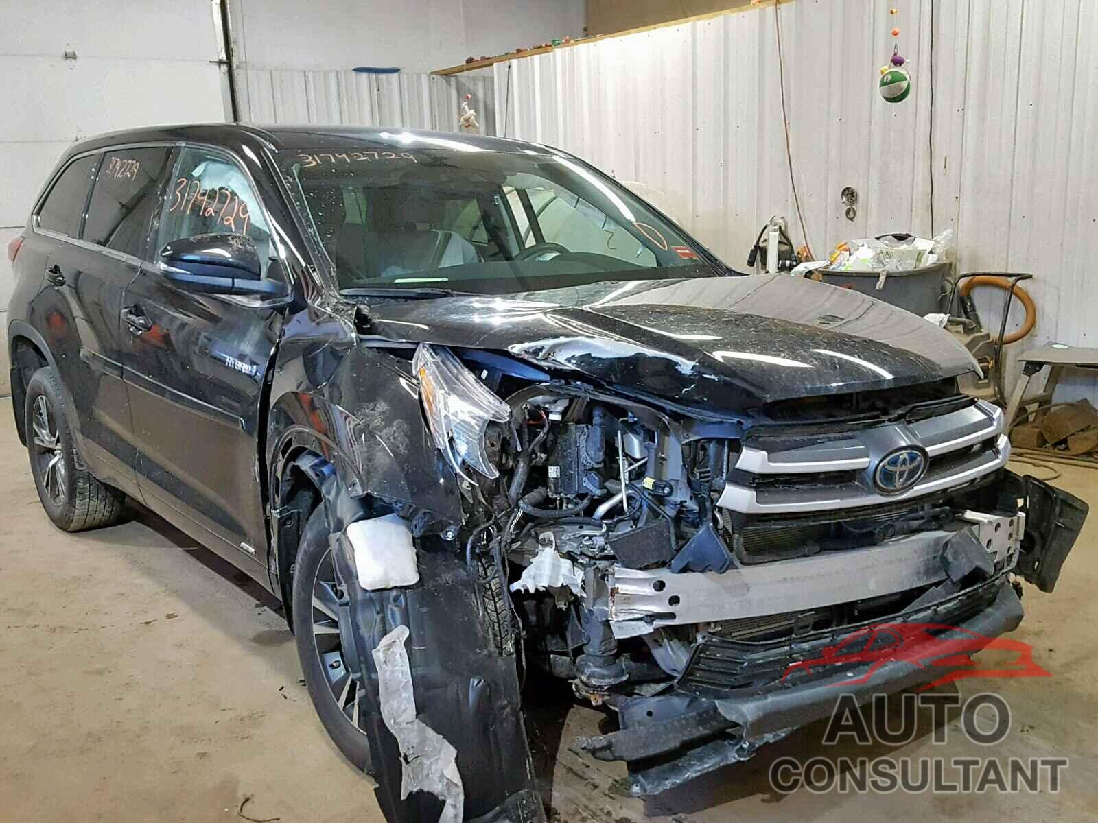 TOYOTA HIGHLANDER 2018 - 5TDZZRFH3KS340855