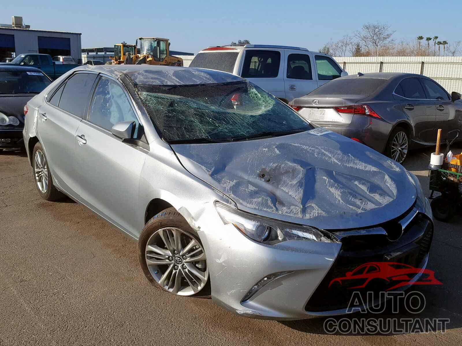 TOYOTA CAMRY 2015 - 5YFBURHE7HP666789