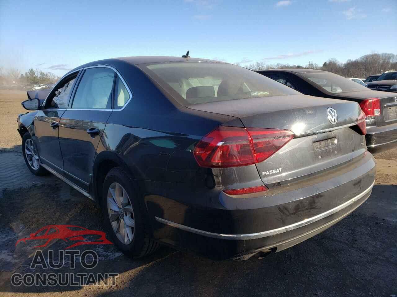 VOLKSWAGEN PASSAT 2017 - 1VWAT7A35HC043852