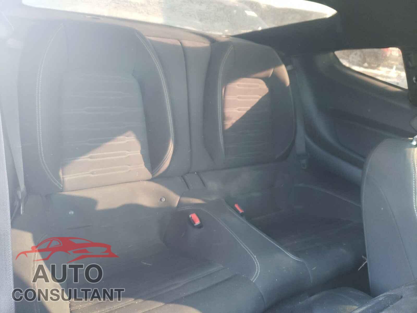 FORD MUSTANG 2017 - 1FA6P8CF2H5250008
