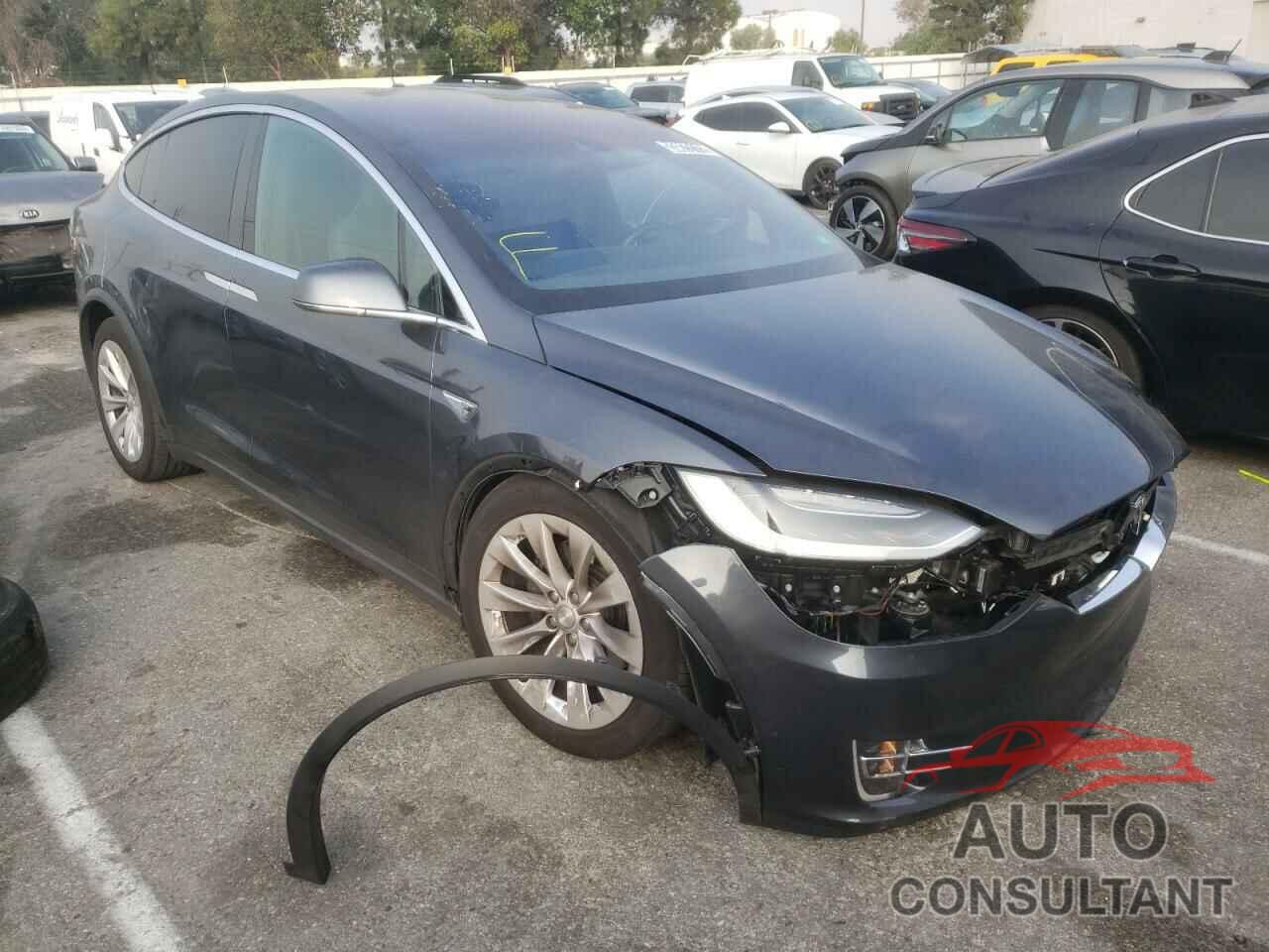 TESLA MODEL X 2016 - 5YJXCAE26GF012171