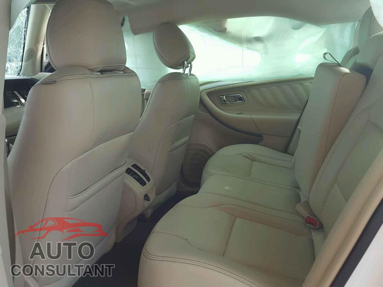 FORD TAURUS 2015 - 1FAHP2E85FG131553