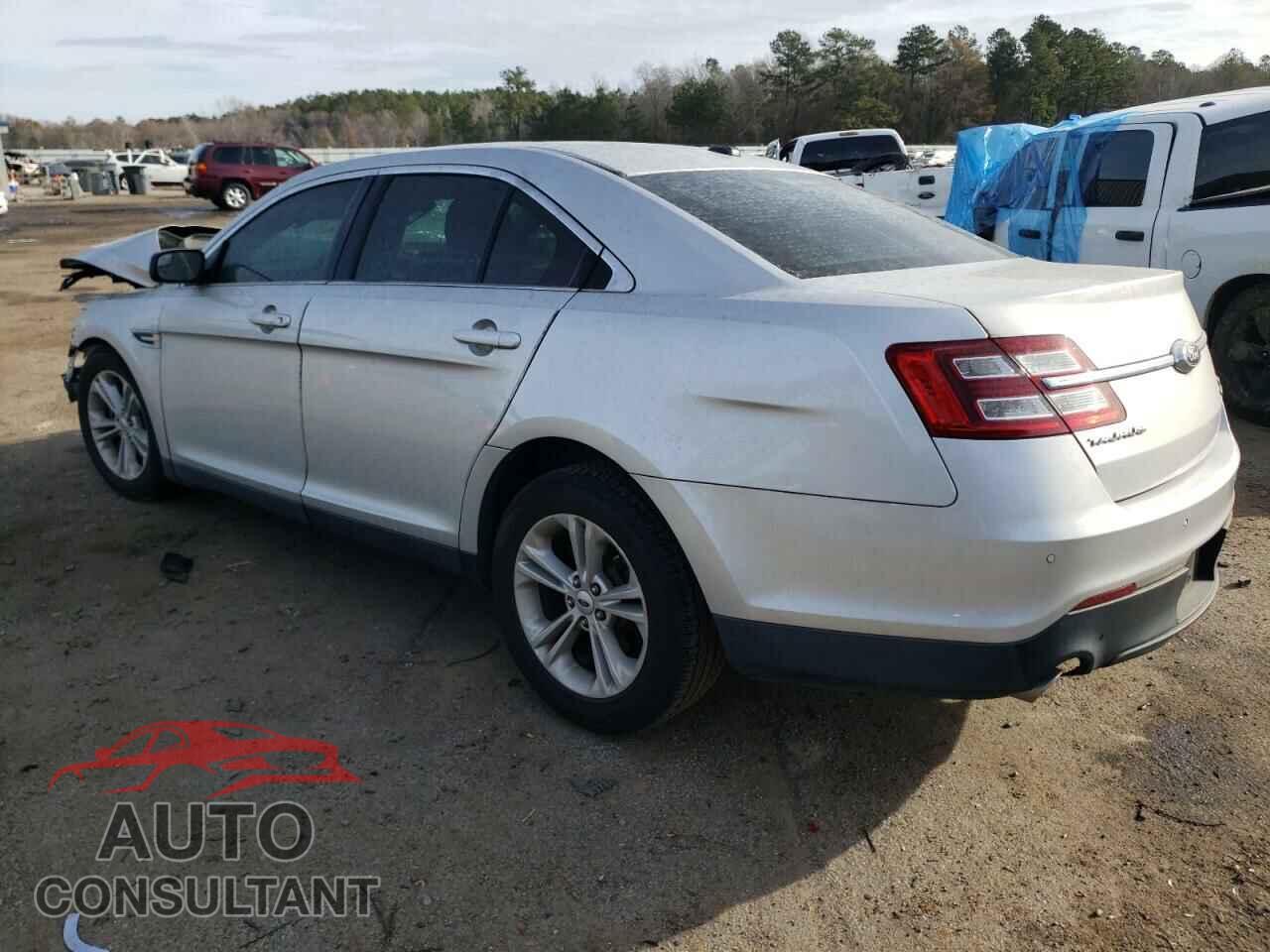 FORD TAURUS 2017 - 1FAHP2E82HG128547