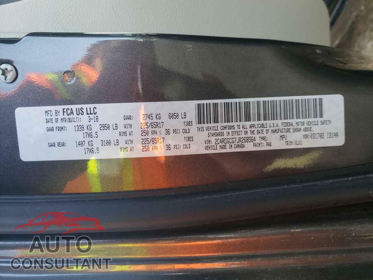 DODGE GRAND CARA 2018 - 2C4RDGCG7JR268564