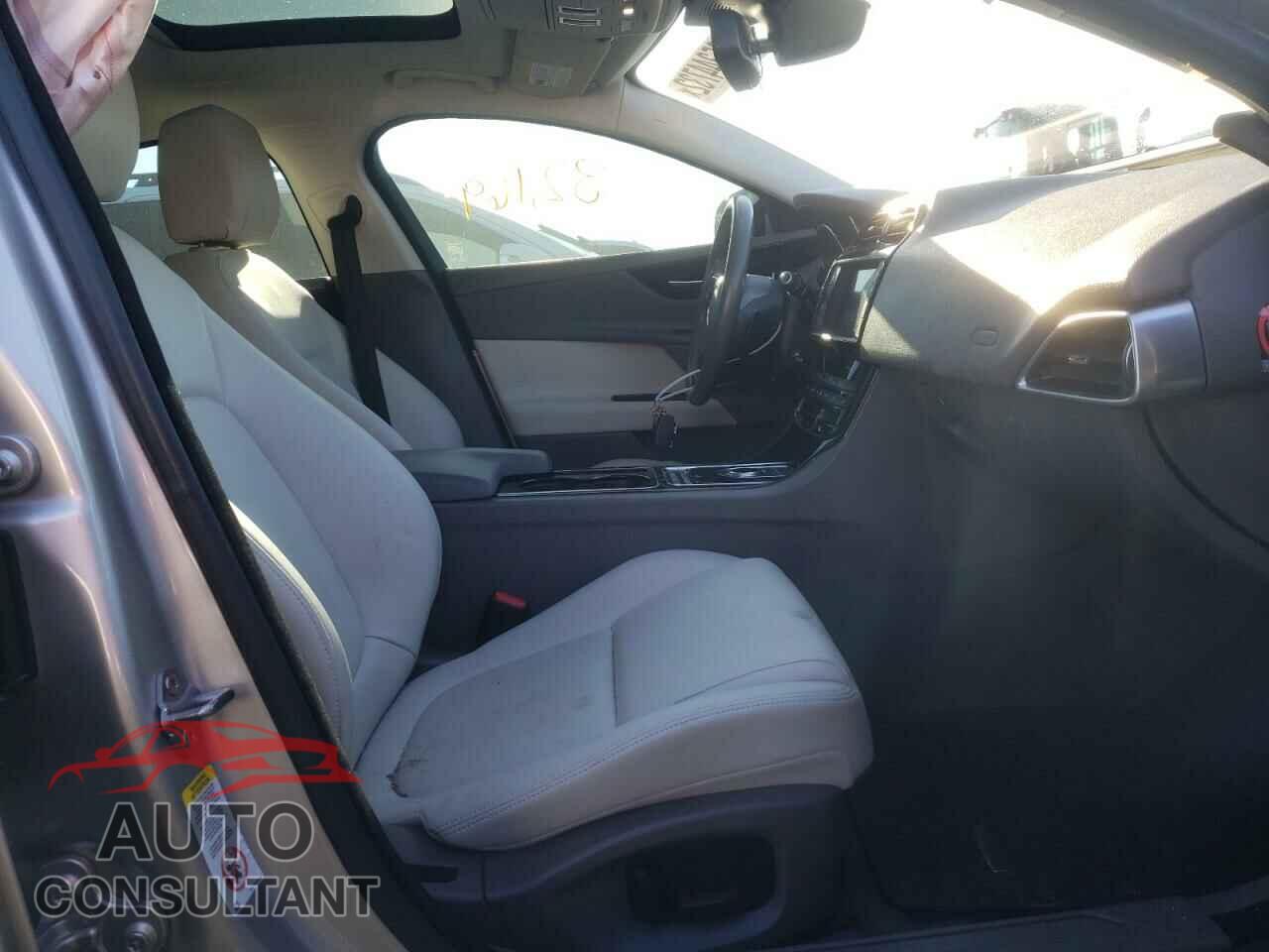 JAGUAR XE 2017 - SAJAD4BV7HCP11778
