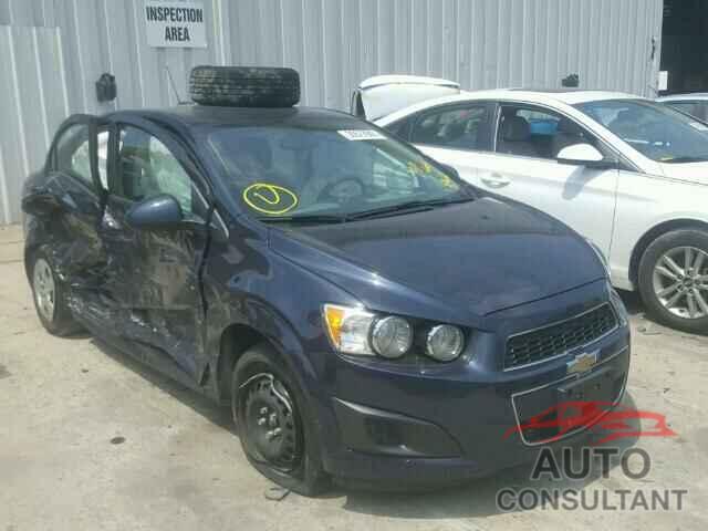 CHEVROLET SONIC 2015 - 1G1JA5SH2F4218517