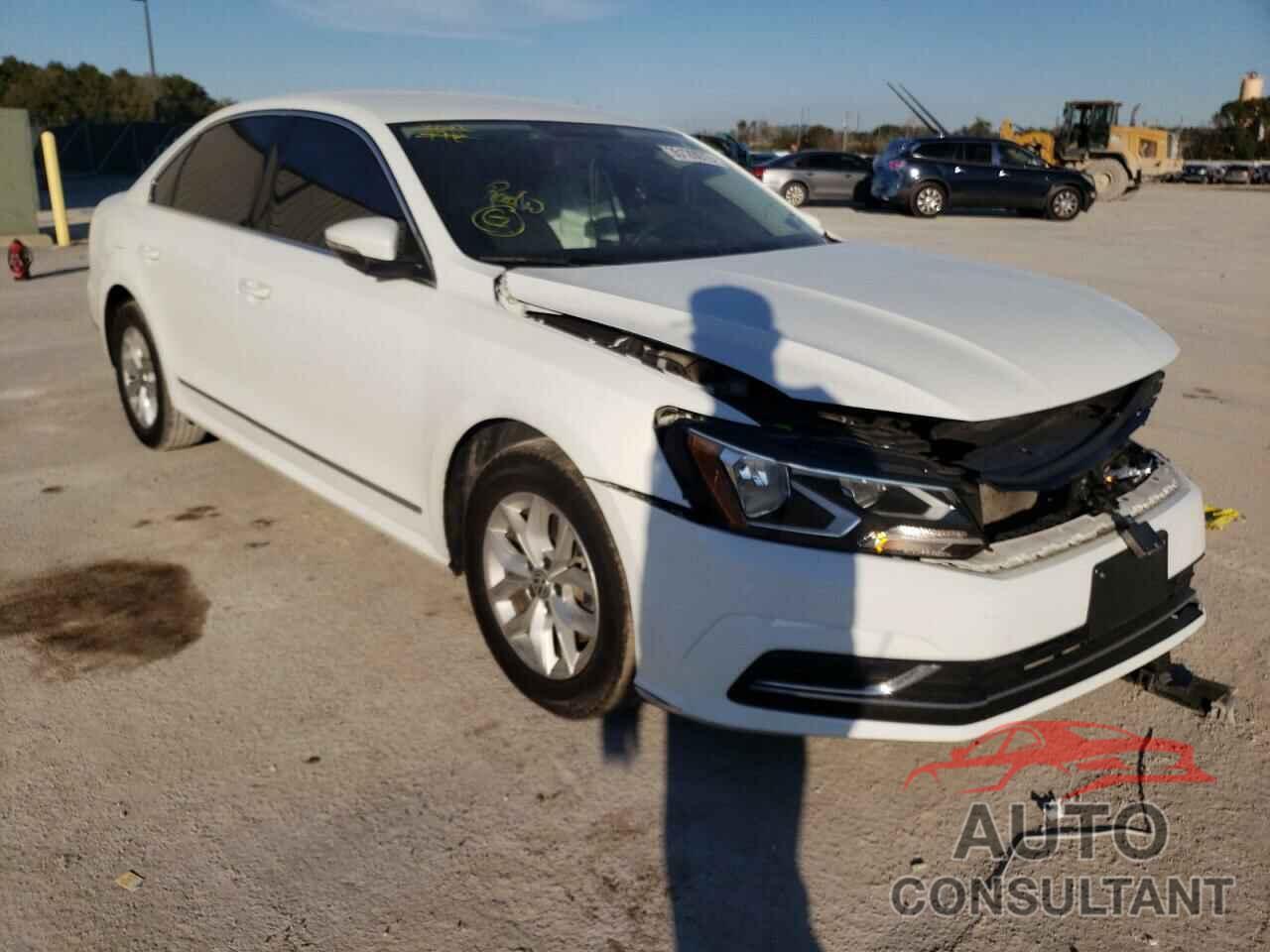VOLKSWAGEN PASSAT 2017 - 1VWAT7A34HC018621
