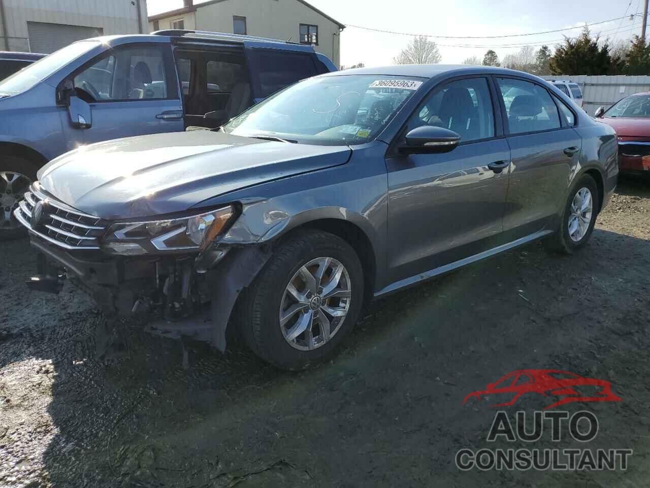 VOLKSWAGEN PASSAT 2018 - 1VWAA7A39JC003625