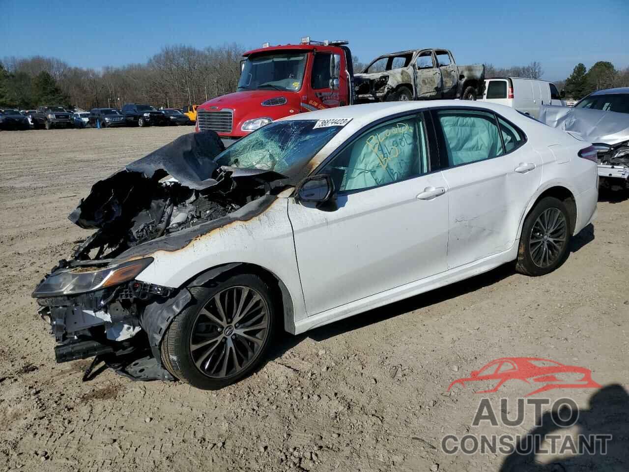 TOYOTA CAMRY 2020 - 4T1G11AK2LU344374